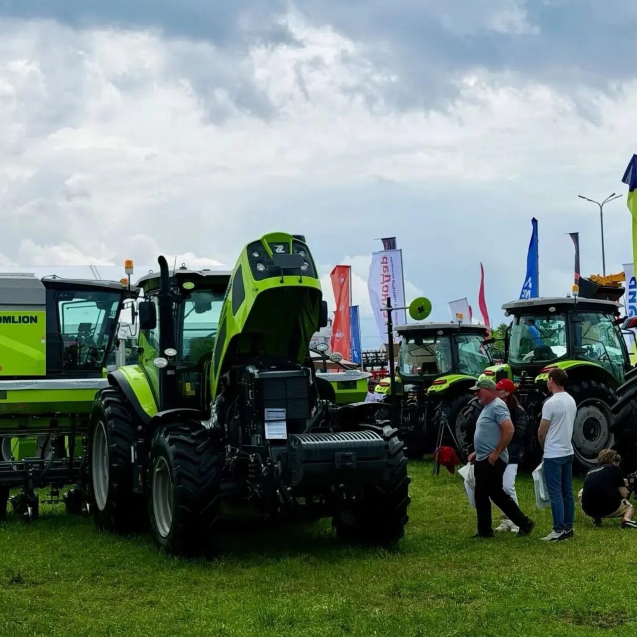 https://agrostehnika.ru/wp-content/uploads/2026/05/выставка-агросервис-1280x1280.jpg